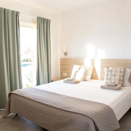 Apartmán Tikay Apts *