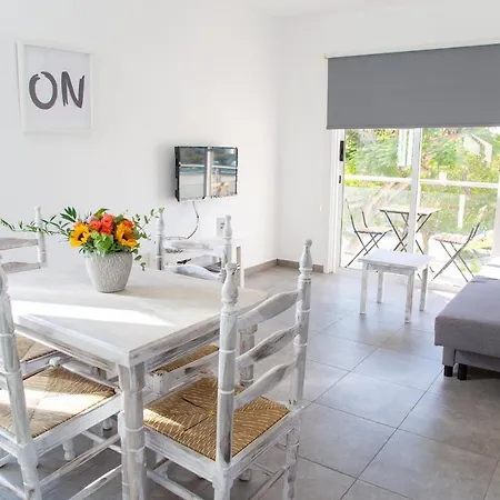 Tikay Apts דירה *