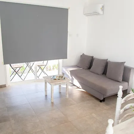 Tikay Apts דירה *