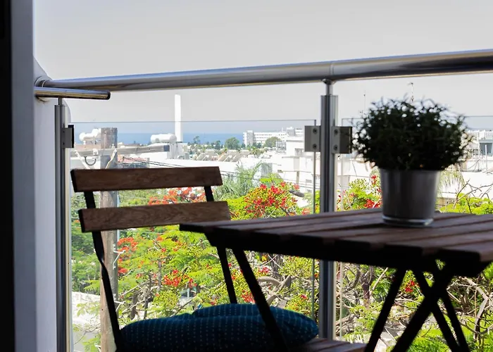 Апартаменты Tikay Apts