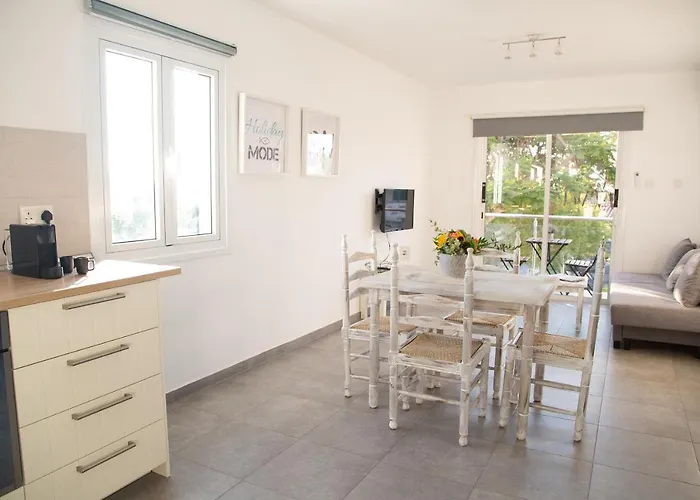 Tikay Apts Айя-Напа