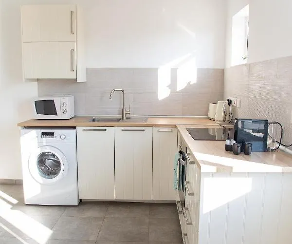 Tikay Apts Апартаменты