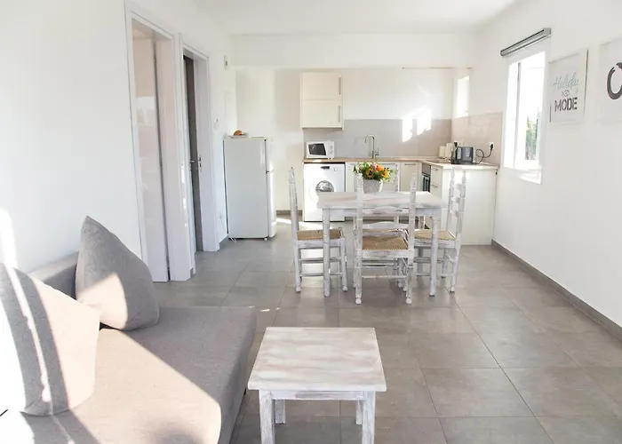 Апартаменты Tikay Apts *