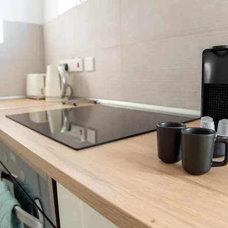 Lägenhet Tikay Apts